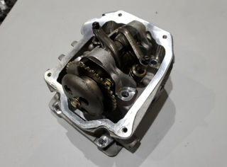 Used-Vespa-Cylinder-Head-Assembly-With-Cam